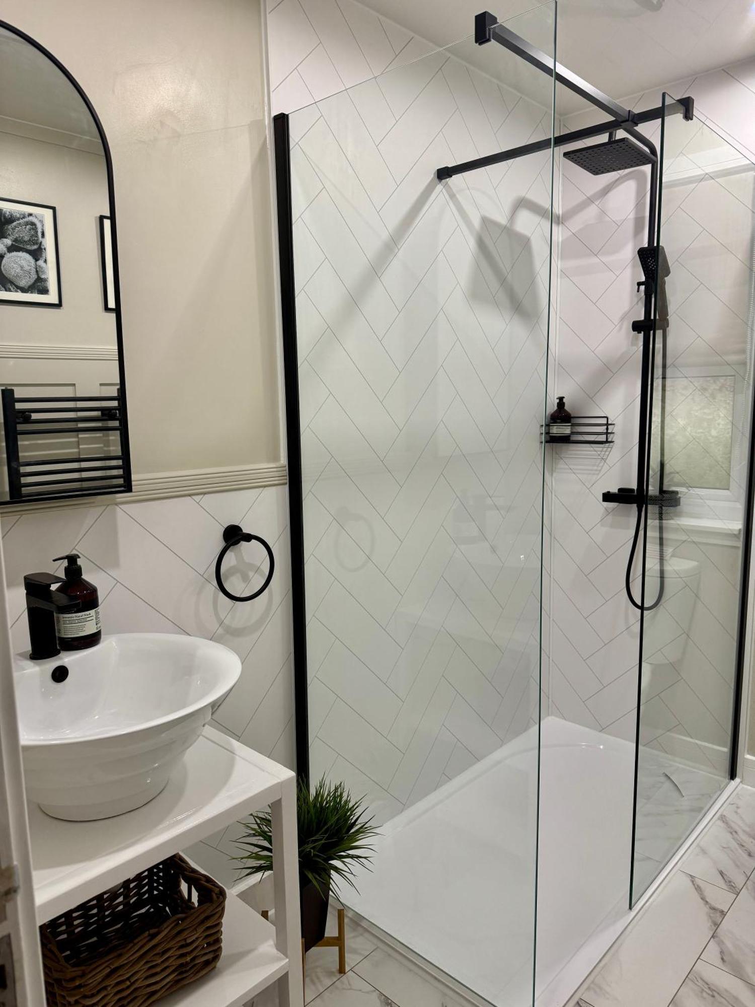 Holly Lodge - 2 X Kingsize Bedrooms With Private Entrance And Free Parking-New Shower Room Oban Kültér fotó